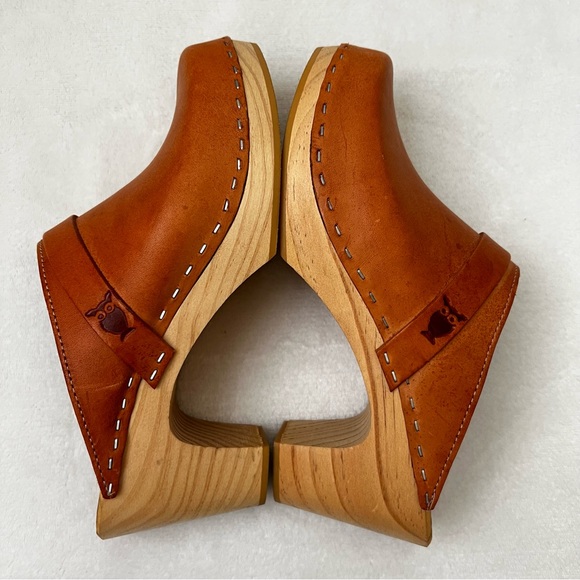 Sandgrens Maya Swedish Handmade Wooden Clogs - Picture 7 of 13